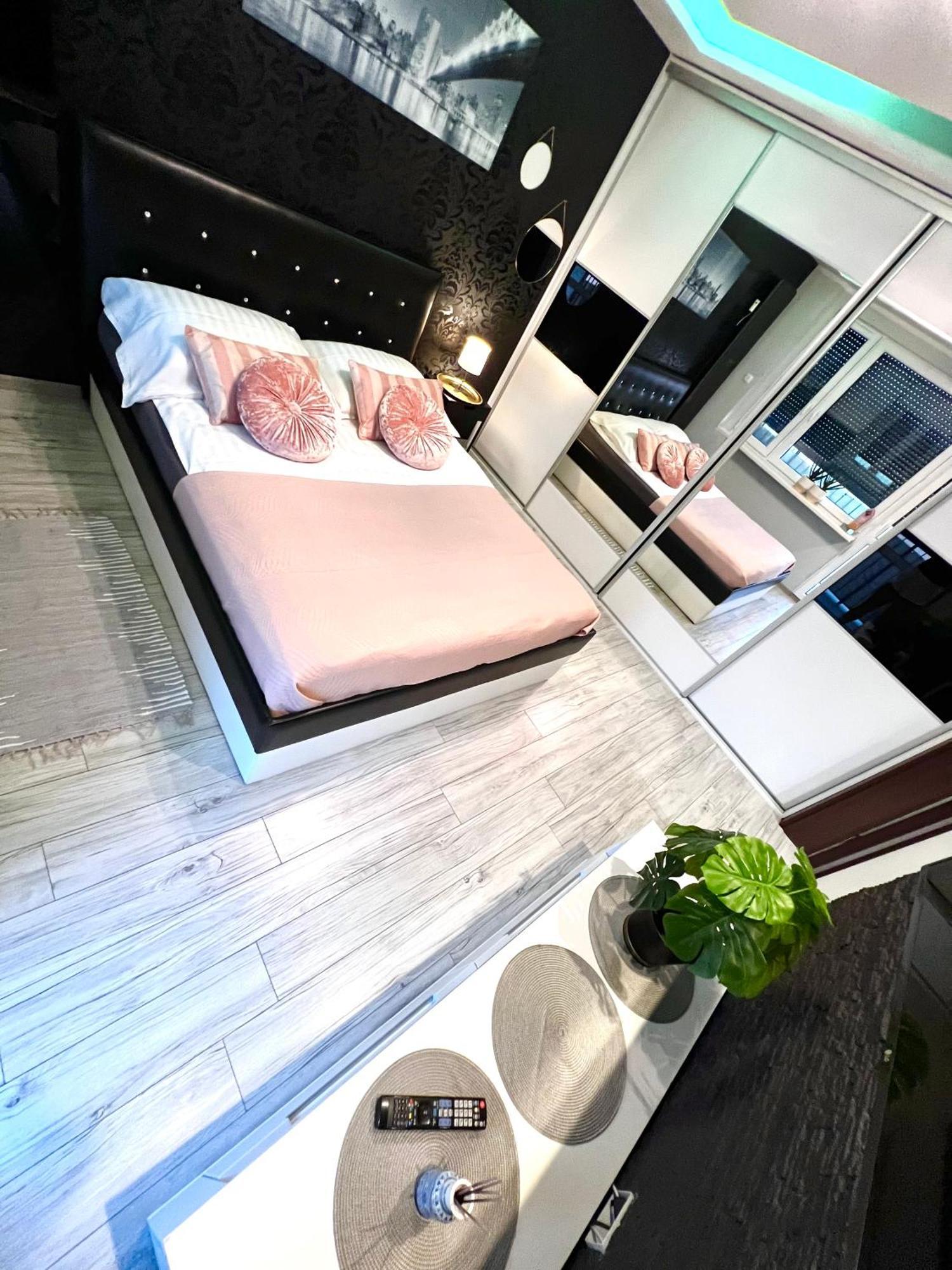 קלודז'קו Spoldzielcza 22 Apartament Sky Line מראה חיצוני תמונה